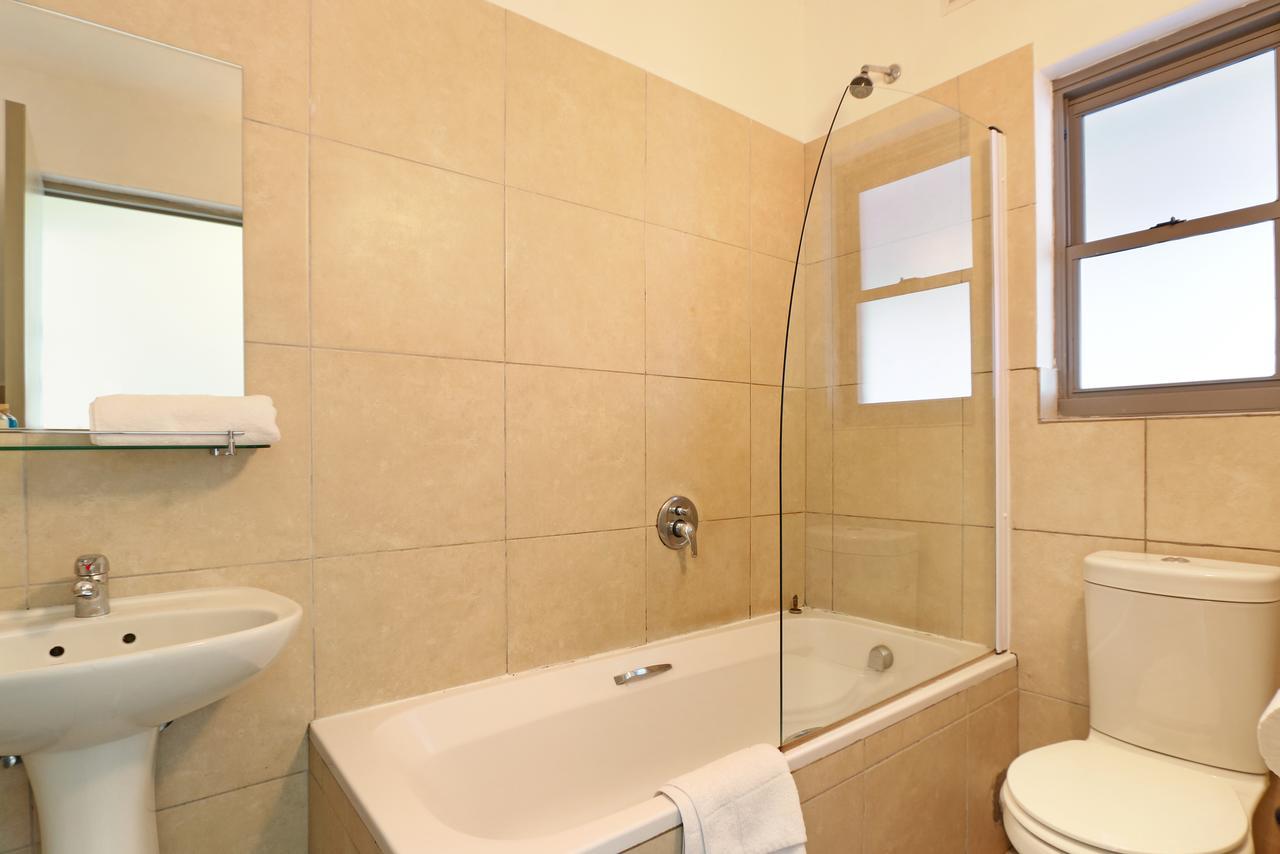 Hotel Amalfi On Regent Cape Town